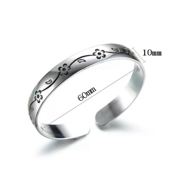 925 STERLING SILVER ENGRAVED FLORAL ADJUSTABLE CUFF BRACELET - Picture 7 of 7